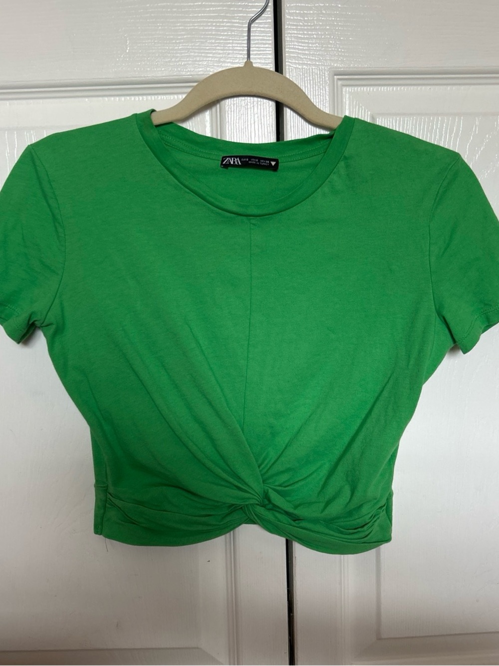 Zara kelly green twist front knotted cropped tee
